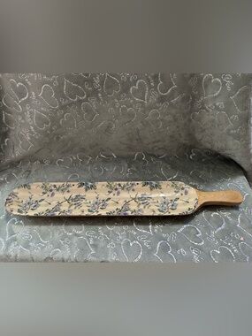 NEW Unbranded 20” Floral Lavender and Green on Cream Charcuterie Platter